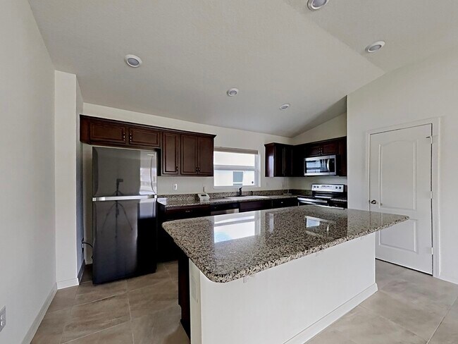 Foto del edificio - 4600 Glencrest Loop