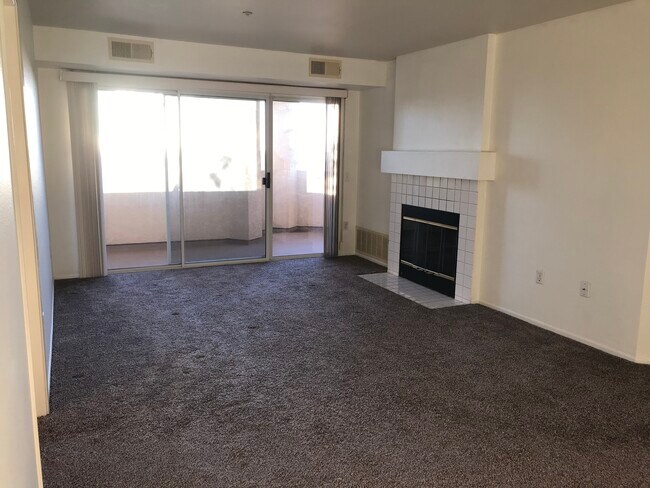 Building Photo - 11285 Affinity Ct