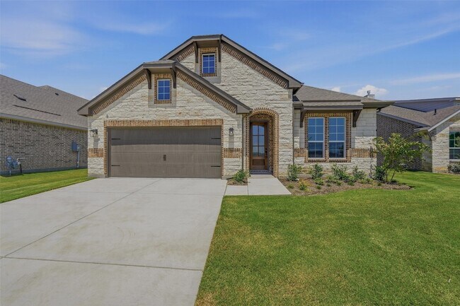 Building Photo - 2105 Bluebird Ln