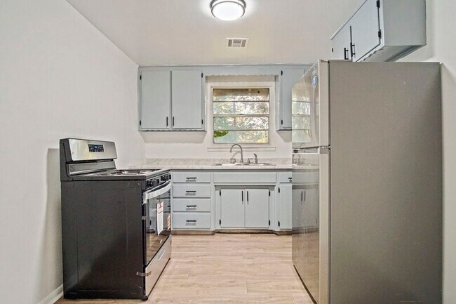 Foto del edificio - 1041 Hickory Ln