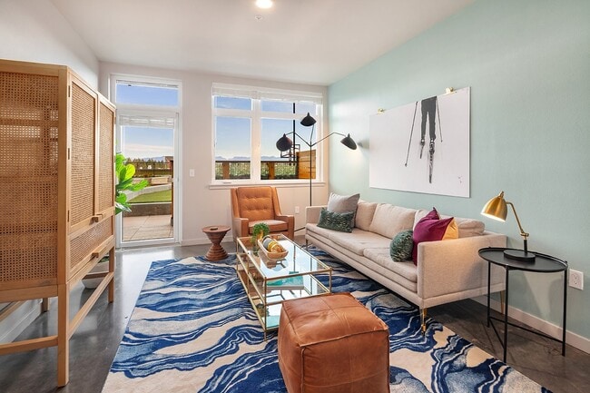 Building Photo - SKY Sammamish