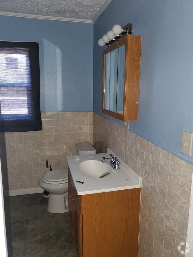 Building Photo - 206 Celia Dr