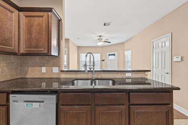 Foto del edificio - 2906 Anita St