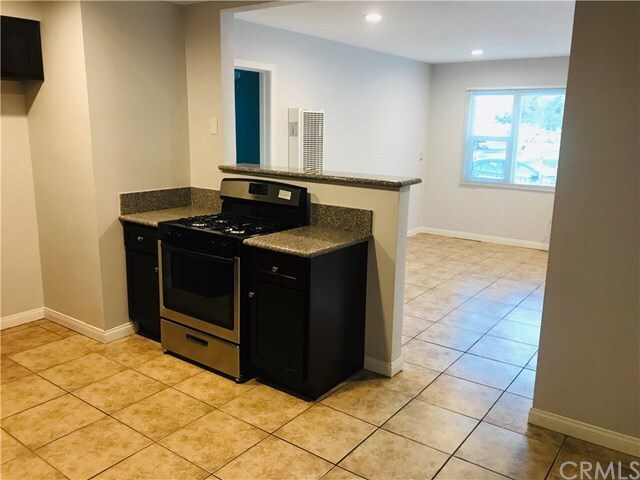 Foto del edificio - 909 S Lemon St