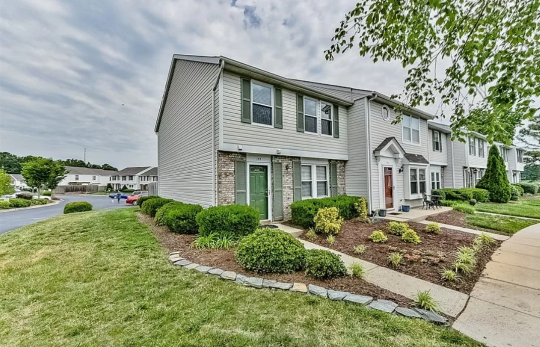 Foto principal - 144 Water Oak Dr