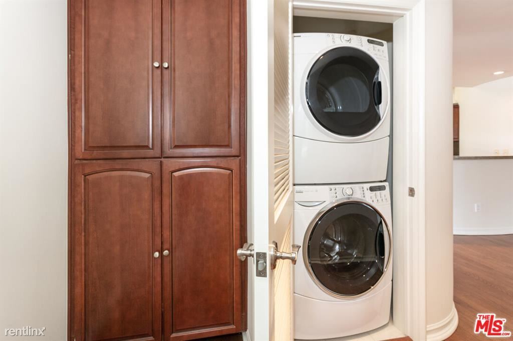Primary Photo - 2 br, 2 bath Condo - 1000 Granville Ave Ap...