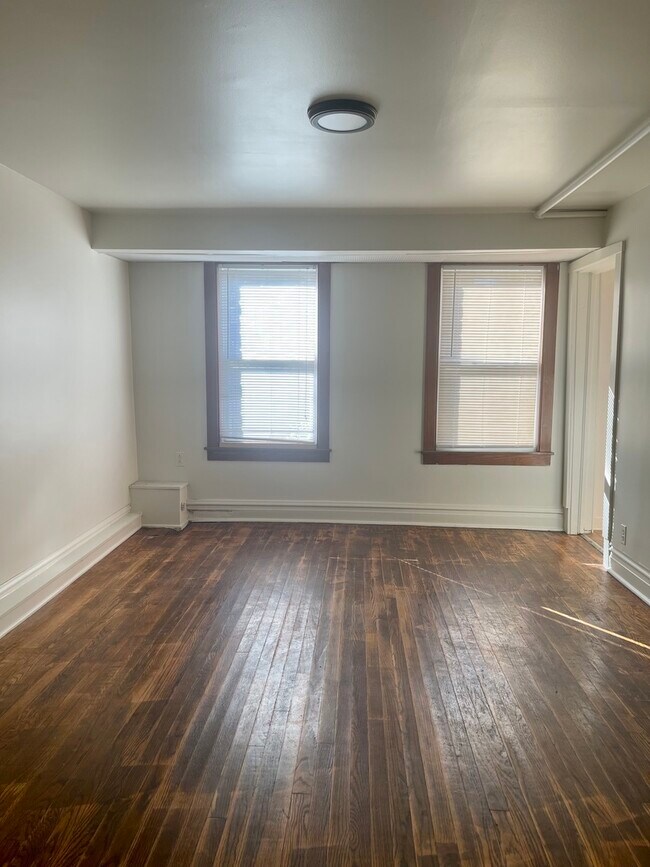Foto del edificio - 2513 S CLAREMONT St