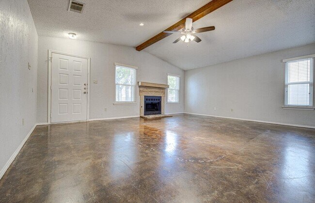 Foto del edificio - 12925 Covington Trail