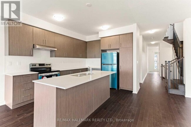 Building Photo - 103 Laing Dr.