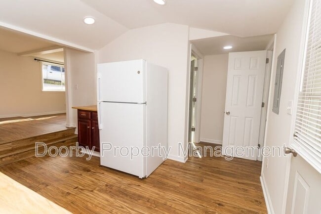 Building Photo - 2602 14th Ave