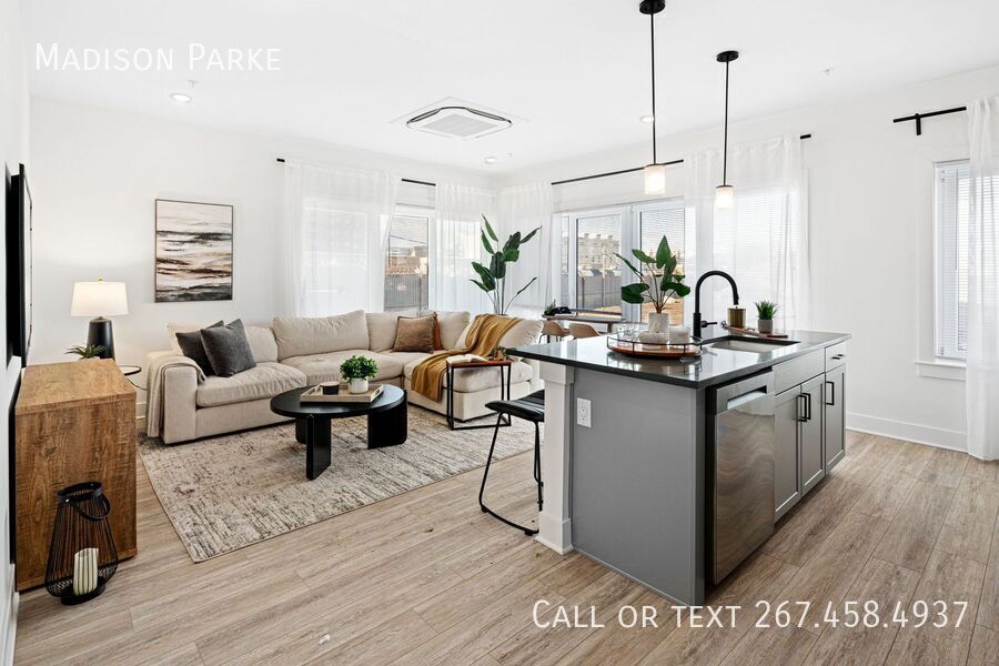 Foto principal - 2230 E Somerset St