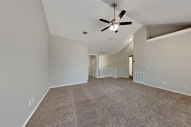 Building Photo - 7607 Round Grove Ln