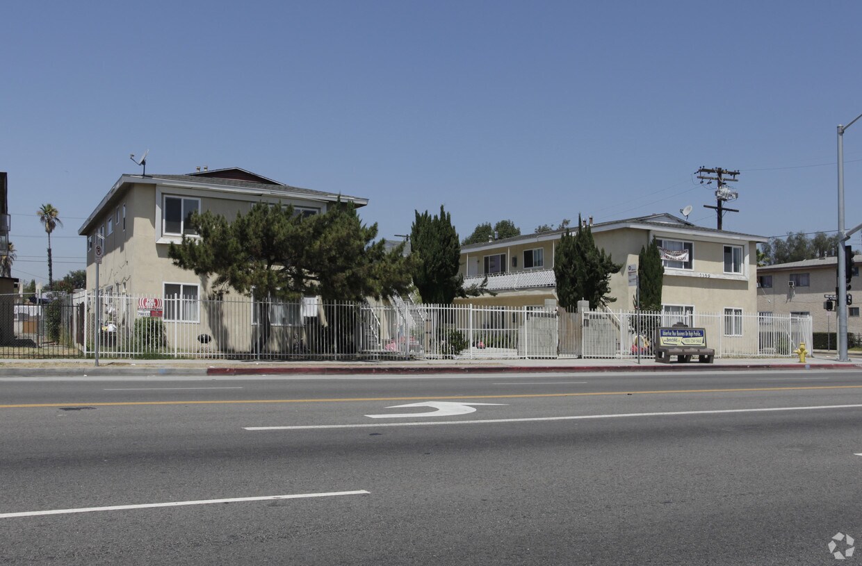 Primary Photo - Vineland Apartments
