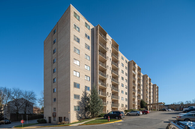 Building Photo - Columbia Towers Condominium