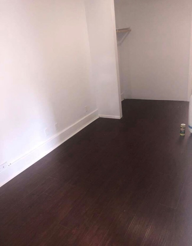 Building Photo - 715 N Hagar St