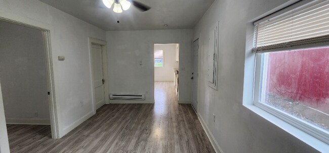 Foto del edificio - 511 Tyler St