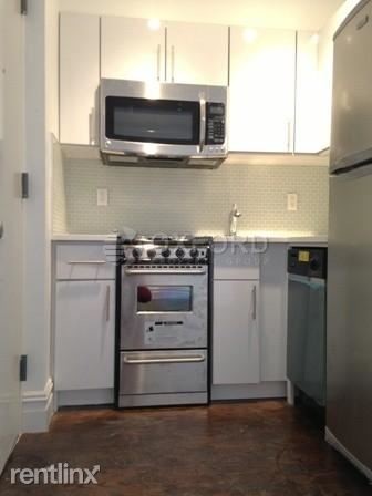 Foto del edificio - Studio, 1 bath Apartment - 10 5th Ave