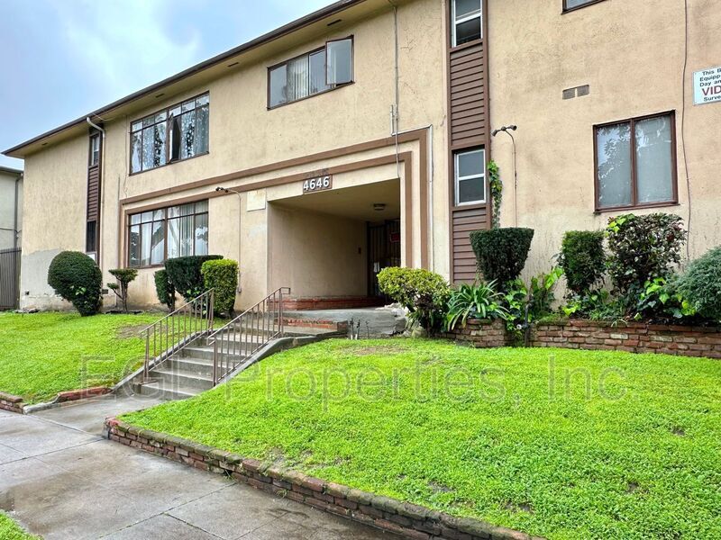 4646 Coliseum St Unit 15, Los Angeles, CA 90016 Condo for Rent in Los