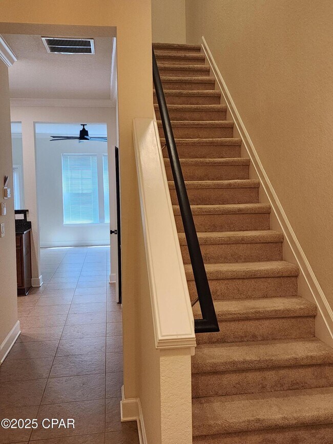 Foto del edificio - 119 Sand Oak Blvd