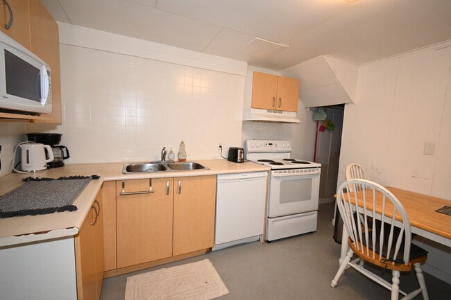 Building Photo - 236B Nicholson Street South, Prince George, BC, Canada