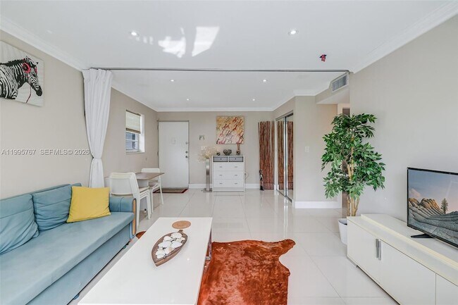 Foto del edificio - 618 Euclid Ave