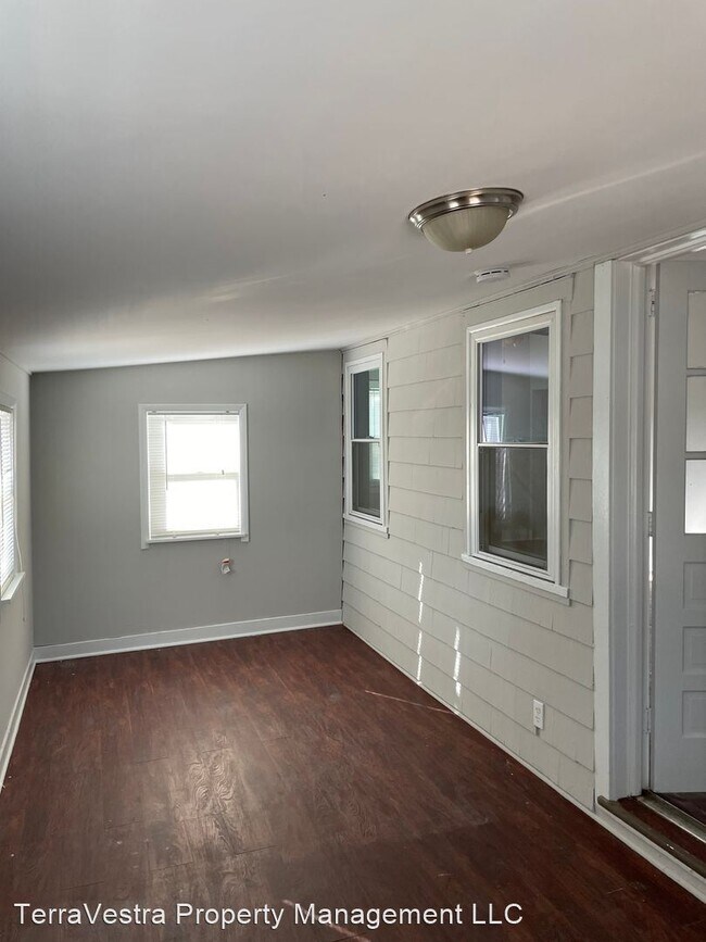 Foto del edificio - 3 br, 1 bath House - 256 Birch St