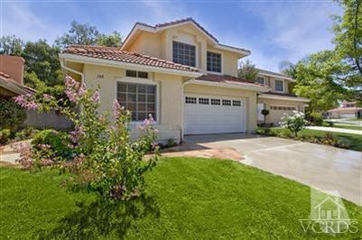 Building Photo - Oak Park Executive Home
