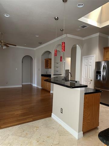 Building Photo - 8113 Pecan Ridge Dr