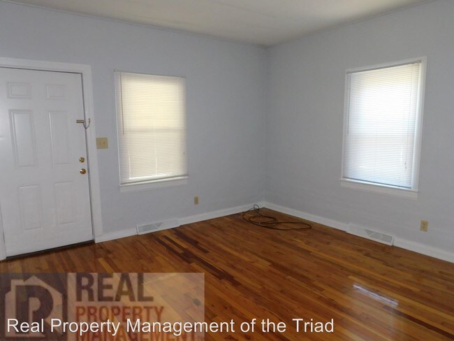 Foto del edificio - 3 br, 1 bath House - 2512 Yanceyville Street