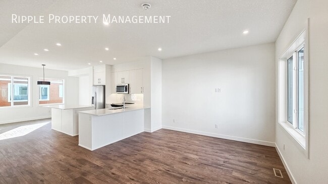Building Photo - Fantastic 4 Beds, 2.5 Baths TownHouse | 2 ...