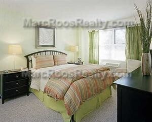 Primary Photo - 175 Freeman St