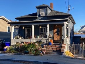 Building Photo - 234 Kennebec St