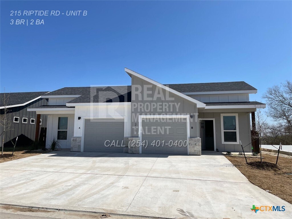Primary Photo - 215 Riptide Rd