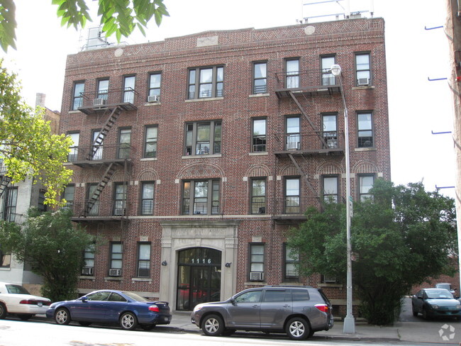 Building Photo - 1116 Avenue H