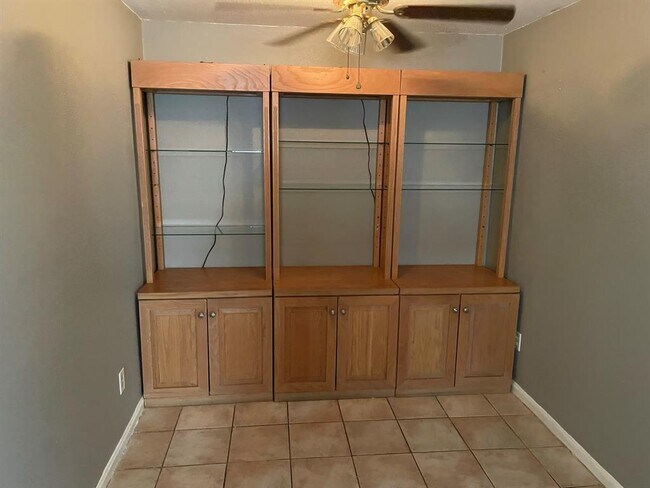 Building Photo - 4621 Cashel Glen Dr