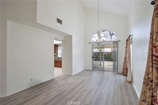 Foto del edificio - 24055 Golden Pheasant Ln