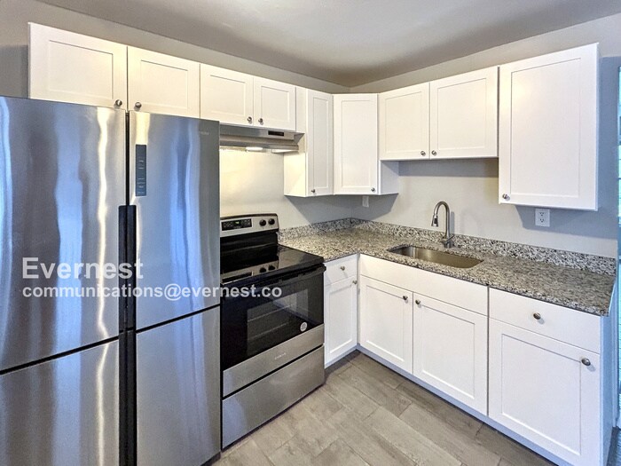 Foto principal - 1319 Minefee St