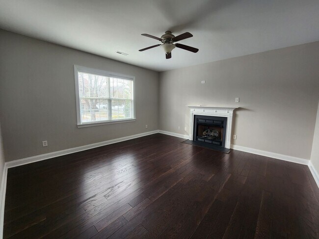 Building Photo - Charleston Style Home In Matthews