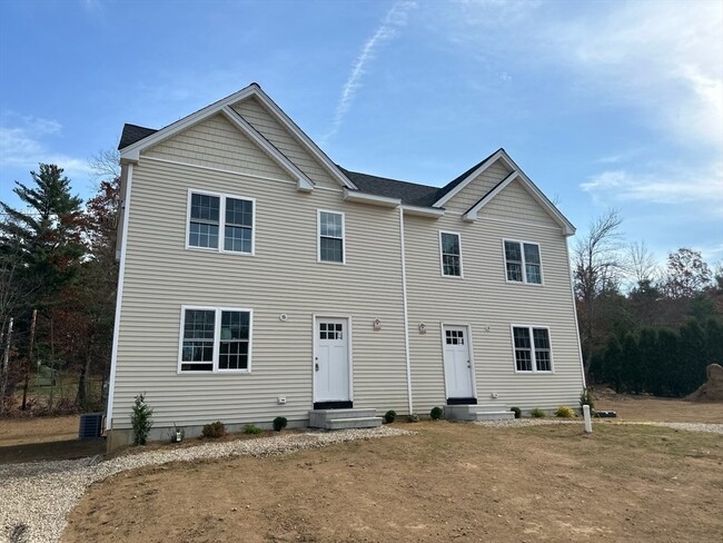 Building Photo - 14 Paige Hill Rd