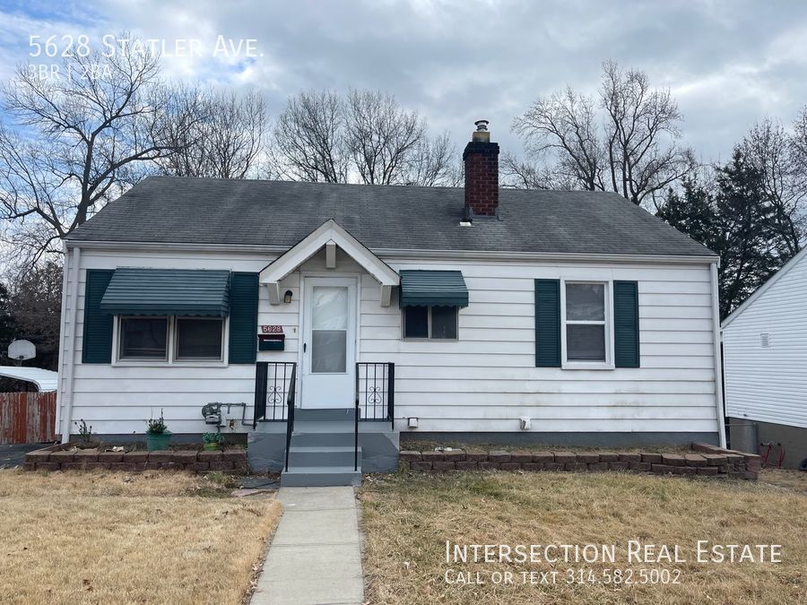 Foto principal - Charming 3 Bedroom/1.5 Bath with Finished ...