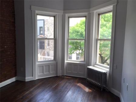 Primary Photo - 1191 Halsey St