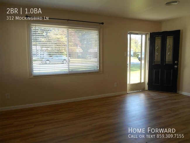 Building Photo - 312 Mockingbird Ln