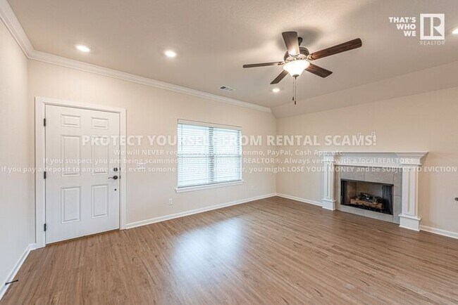 Photo - 142 N Broyles Rd House