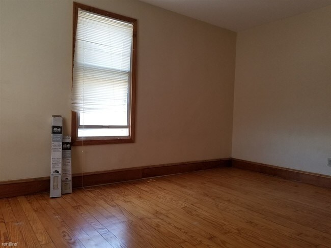 Foto del edificio - 261 Princeton St