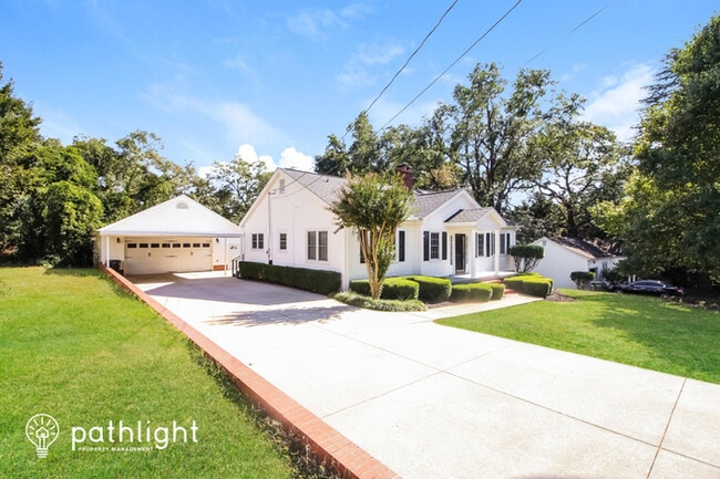 Building Photo - 304 E 2Nd Avenue, Easley, SC, 29640
