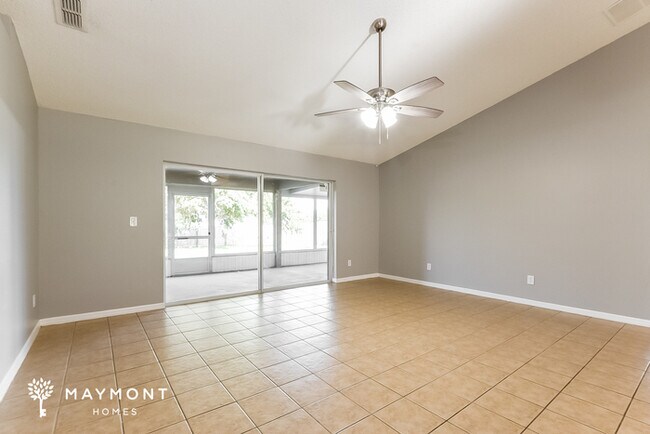 Foto del edificio - 2202 Lake Pointe Cir