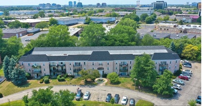 Building Photo - 5001 Carriage Way Dr