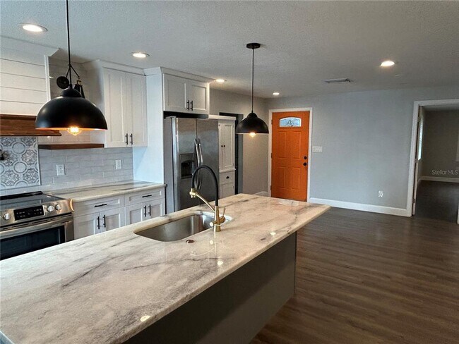 Foto del edificio - 2108 W Powhatan Ave