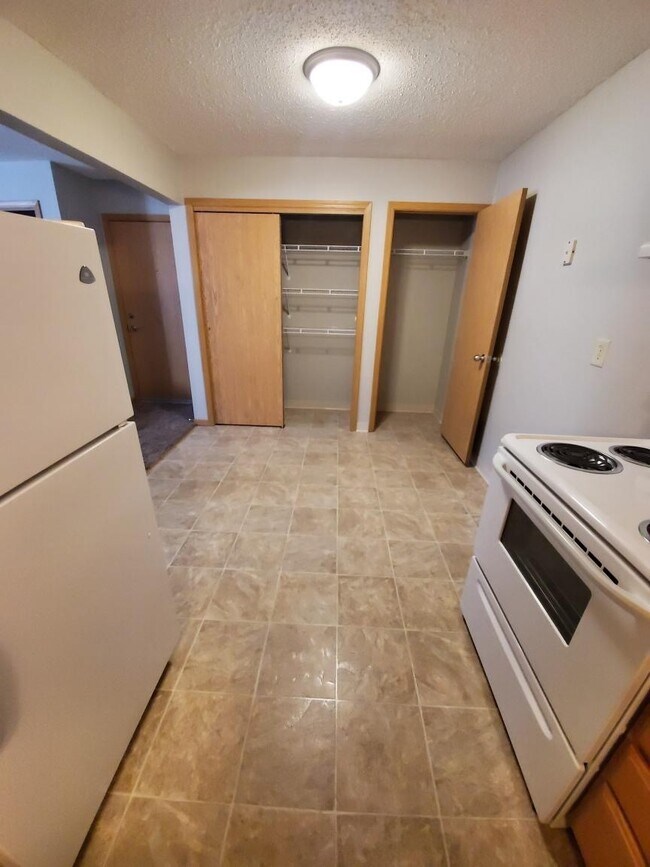 235 Ash St Unit 325 8, Carlisle, IA 50047 Apartments in Carlisle, IA