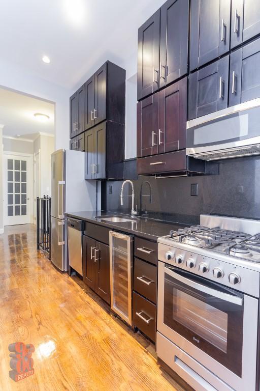 Foto del edificio - 321 East Tenth St (Ave A & Ave B), #2E